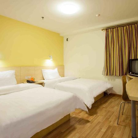 7Days Inn Dongguan Conference & Exhibition Center Ruang foto