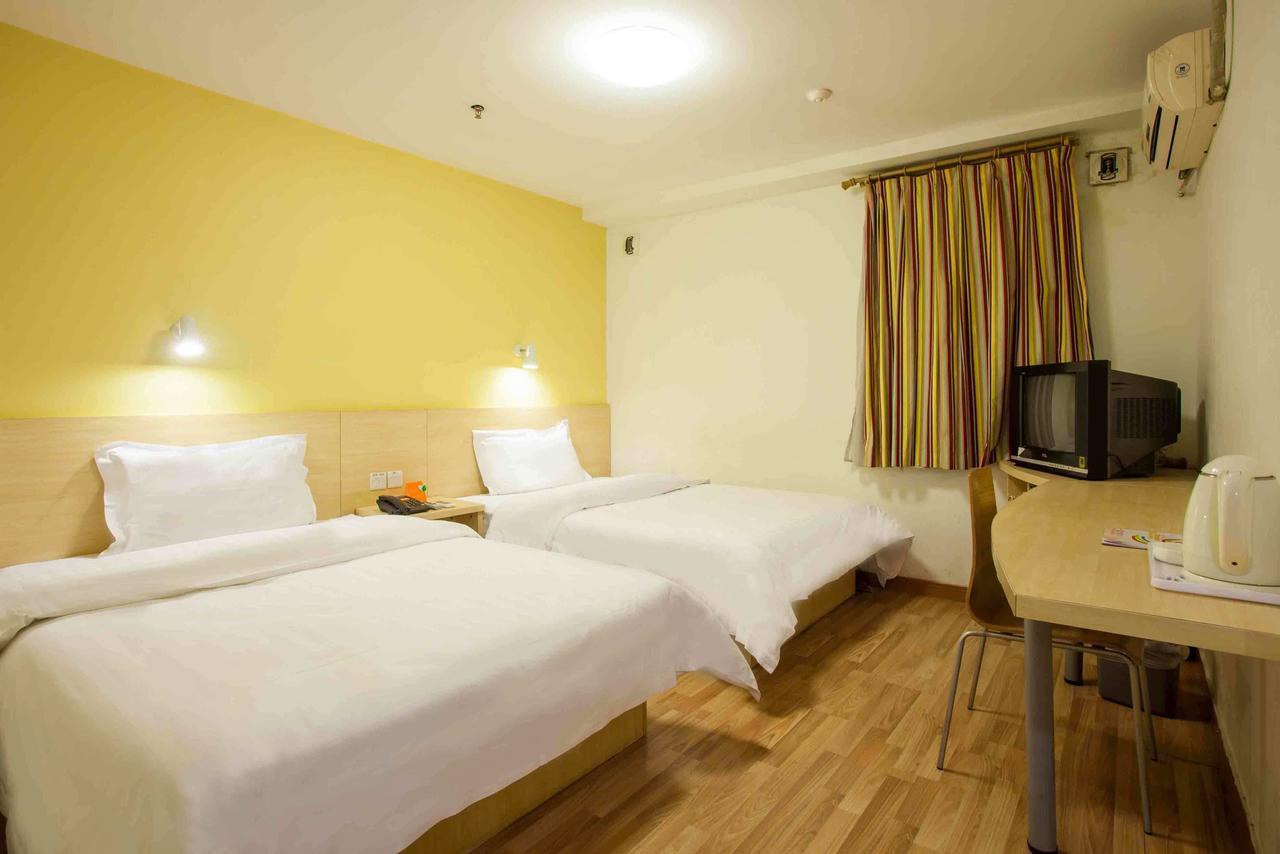 7Days Inn Dongguan Conference & Exhibition Center Ruang foto