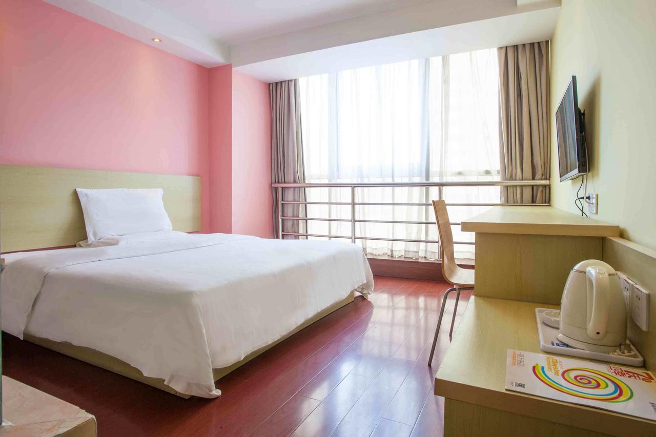 7Days Inn Dongguan Conference & Exhibition Center Ruang foto